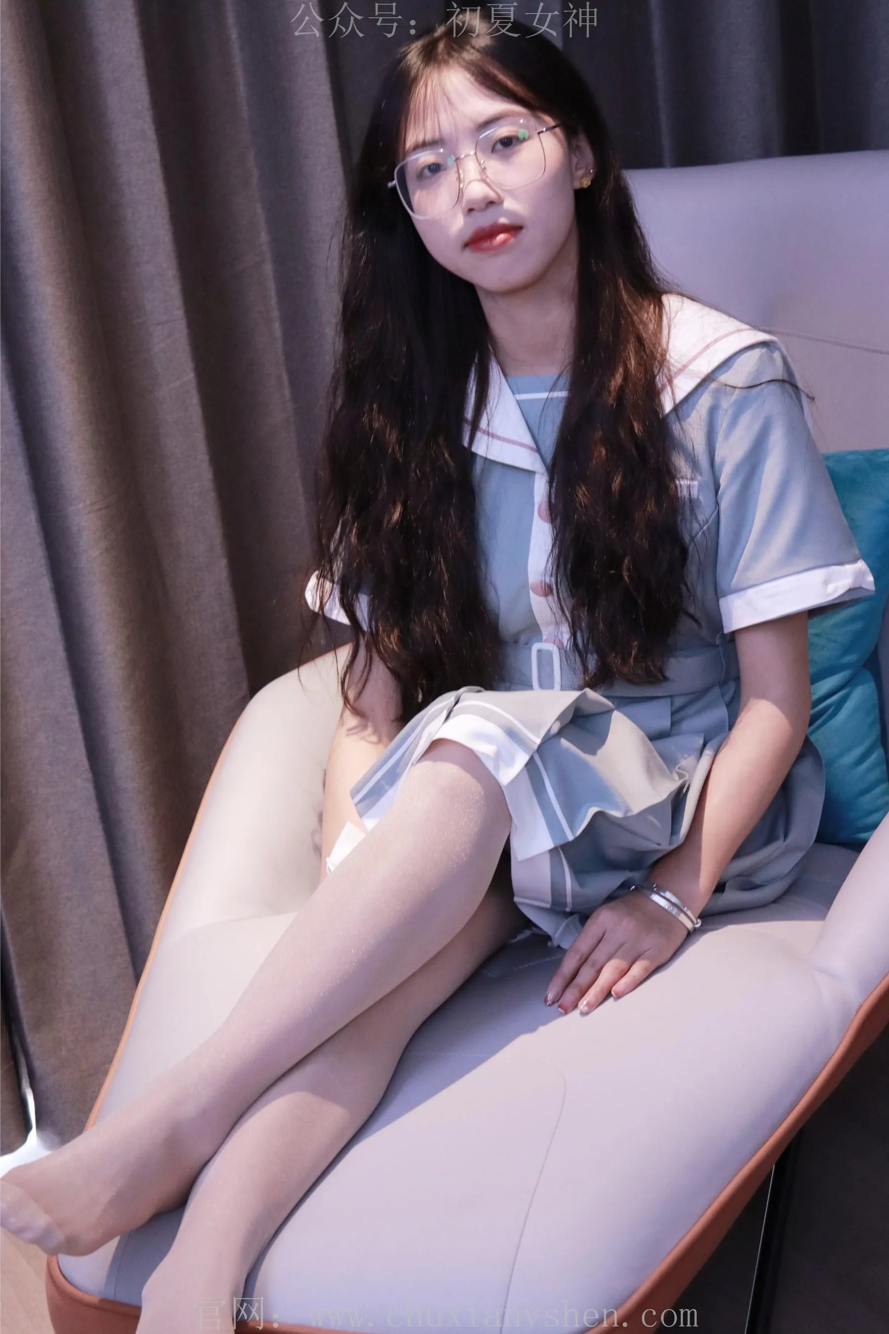 初夏女神 NO.008 雪糕 浅蓝色JK裙搭配小白鞋 [135P]插图1